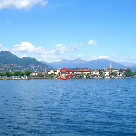 Enticing In With Balcony Lake Views * Stresa